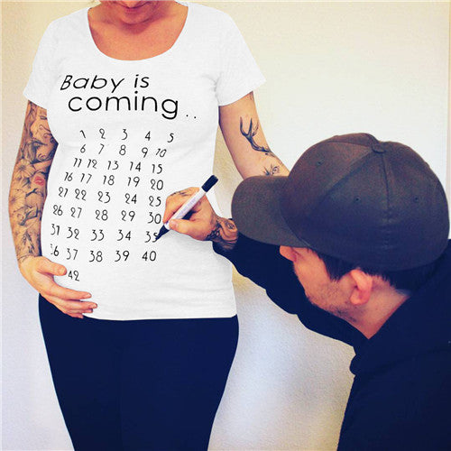 Baby is coming Pregnancy T-shirts - licaneshop